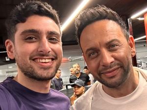 مصطفى قمر وابنه تيام