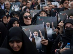 جنازة إبراهيم رئيسي في تبيرز