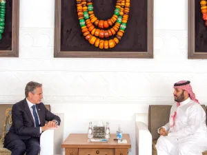 ولي العهد السعودي محمد بن سلمان ووزير الخارجية الأمريكي بلينكن