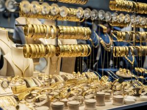 Gold prices