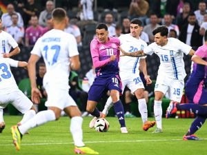 ألمانيا تحقق فوزا معنويا مهما قبل بطولة يورو 2024 التي تستضيفها على أرضها هذا الشهر (Photo by UWE KRAFT / AFP)