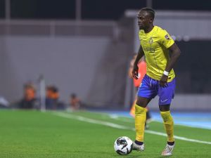 بعد خروجه من حسابات النصر.. لجنة الاستقطاب تعرض ماني على نادي جماهيري