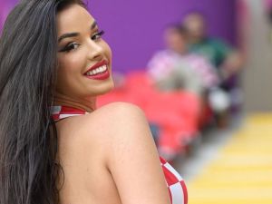 إيفا نول  إيفا نول