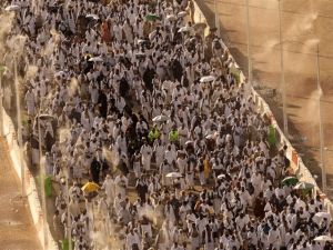 450 سمسار مصري!! غرفة السياحة المصرية تضبط المتسببين في وفيات الحجاج