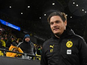 بوروسيا دورتموند يعلن رحيل المدرب إدين ترزيتش عن الفريق