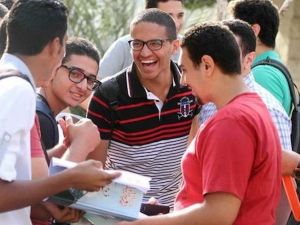 . التعليم المصرية تحقق في تسريب أسئلة اختبار العربي