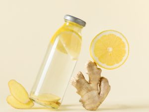 طبيب البوابة: 5 فوائد لشرب ماء الزنجبيل على معدة فارغة
