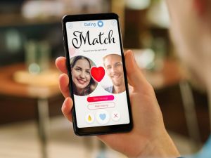 عريس تطبيقات المواعدة قد يدمر حياتك العاطفية