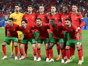 Portugal's players pose for a team photograph ahead of the UEFA Euro 2024 Group F football match between Portugal and the Czech Republic at the Leipzig Stadium in Leipzig, Eastern Germany on June 18, 2024. (Photo by PATRICIA DE MELO MOREIRA / AFP)