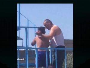 فيديو صادم لرجل يضرب طفلًا في مسبح بلبنان يثير غضبًا واسعًا
