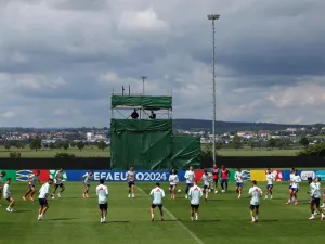 Spain's players attend the training session of Spain's national football team ahead of the UEFA Euro 2024 football Championship at the team's base camp in Donaueschingen on June 13, 2024. (Photo by LLUIS GENE / AFP)