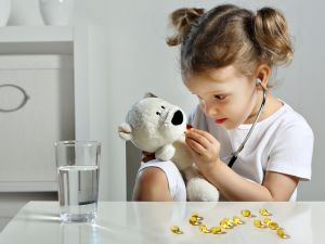 طبيب البوابة: هل يجب على الأطفال تناول المكملات الغذائية؟