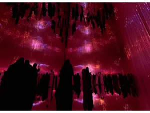 teamLab 