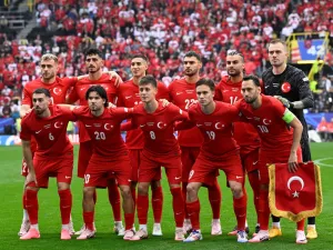 Turkey's players pose ahead of the UEFA Euro 2024 Group F football match between Turkey and Georgia at the BVB Stadion in Dortmund on June 18, 2024. (Photo by INA FASSBENDER / AFP)