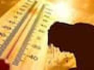 الأرصاد المصرية تحذر من الموجة الحارة