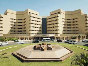 تخصصات كلية الهندسة جامعة الملك عبد العزيز.. الشروط ونسب القبول
