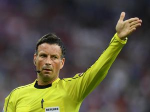 حكم مرتشي وبيلينجهام هاجمه!! حكم مثير لقمة الدوري المصري هذا الموسم