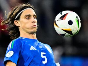 ريكاردو كالافيوري (Photo by INA FASSBENDER / AFP)