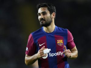 السد القطري يضع عينه على نجم وسط برشلونة إلكاي غوندوغان