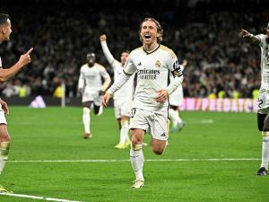 مودريتش: سعيد بالاستمرار مع الأفضل في العالم ريال مدريد