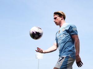 كيفين دي بروين يوافق على الانتقال إلى نادي الاتحاد السعودي