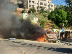 Initial image of the car targeted by an Israeli drone in Kunene, South Lebanon