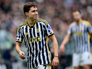 Juventus’ Italian forward #07 Federico Chiesa looks on during the Italian Serie A football match between Juventus and Genoa at the Allianz Stadium in Turin on March 17, 2024. (Photo by MARCO BERTORELLO / AFP)