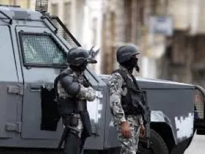 حل لغز جريمة قتل مروعة بعد العثور على بقايا جثة إنسان قرب العاصمة عمان