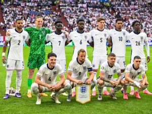 Players of England pose prior to the UEFA Euro 2024 round of 16 football match between England and Slovakia at the Arena AufSchalke in Gelsenkirchen on June 30, 2024. (Photo by INA FASSBENDER / AFP)