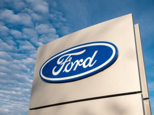 Ford annual earnings decline 27% as it misses Q2 estimates