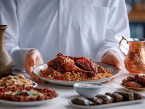 أشهر الأكلات الإماراتية القديمة بمناسبة يوم المرأة الإماراتي