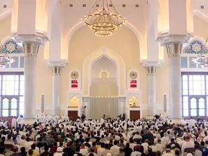 جموع المصلين