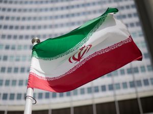 إيران
