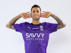 جواو كانسيلو بقميص الهلال (المصدر: Alhilal_EN@)