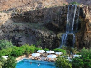 حمامات ماعين