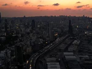 Lebanon In Darkness Due to Power Outage 
