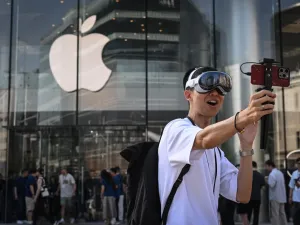 Apple sales grow 5%, despite struggling Chinese market