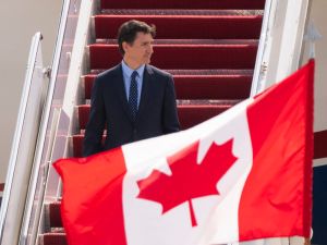 Canada hits Chinese EVs with 100% tariffs