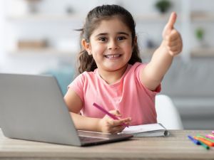 6 نصائح تساعد الأطفال على الدراسة والحفظ بفعالية