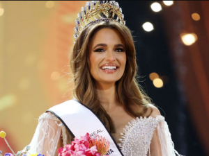 ملكة جمال إفريقيا ميا لوروكس ملكة جمال إفريقيا ميا لوروكس
