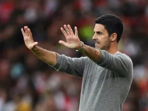 Arsenal's Spanish manager Mikel Arteta gestures from the sideline during the pre-season friendly football match between Arsenal and Bayer 04 Leverkusen at the Emirates Stadium in London on August 7, 2024. (Photo by Glyn KIRK / AFP)