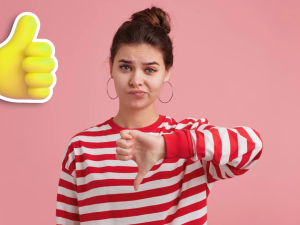 إيموجي الإبهام المرفوع  يزعج الجيل زد - Gen Z   إيموجي الإبهام المرفوع  يزعج الجيل زد - Gen Z