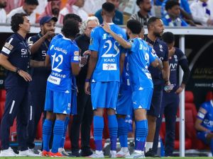 Hilal's Portuguese coach Jorge Jesus instructs his players during the King's Cup final match between Al-Nassr and Al-Hilal at the King Abdullah Sport City Stadium in Jeddah on May 31, 2024. (Photo by AFP)