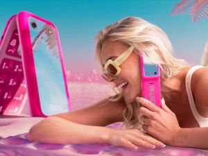 Barbie’s pink phone