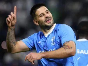 Hilal's Serbian forward #09 Aleksandar Mitrovic celebrates after scoring his team's third goal during the AFC Champions League football match between Saudi Arabia's Al-Hilal SFC and Iran’s Sepahan FC at the Kingdom Arena Stadium in Riyadh on February 22, 2024. (Photo by Fayez NURELDINE / AFP)