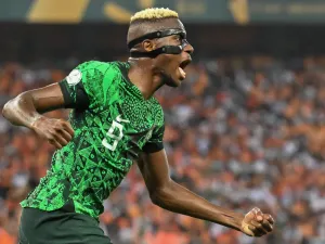 Nigeria's forward #9 Victor Osimhen reacts during the Africa Cup of Nations (CAN) 2024 final football match between Ivory Coast and Nigeria at Alassane Ouattara Olympic Stadium in Ebimpe, Abidjan on February 11, 2024. (Photo by Issouf SANOGO / AFP)