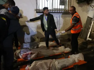 الإحتلال يواصل ارتكاب المجازر في قطاع غزة