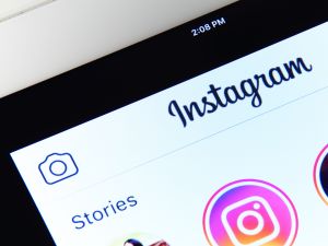 Turkey bans Instagram application