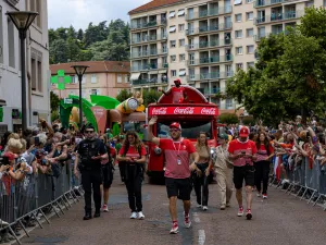 Experts and public demand Olympics to boycott Coca-Cola