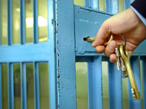 prisons 